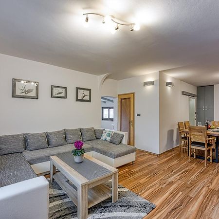 Apartments Suki Ровінь Екстер'єр фото