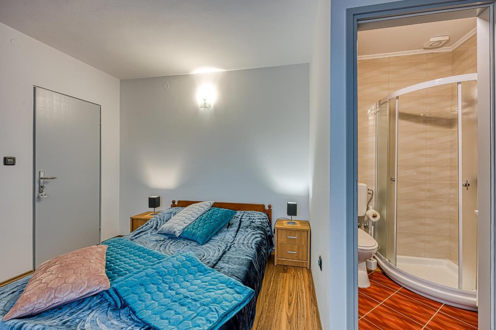 Apartments Suki Ровінь Екстер'єр фото