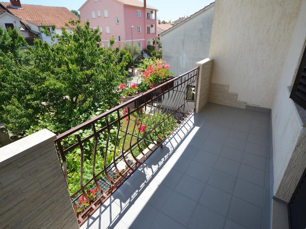 Apartments Suki Ровінь Екстер'єр фото